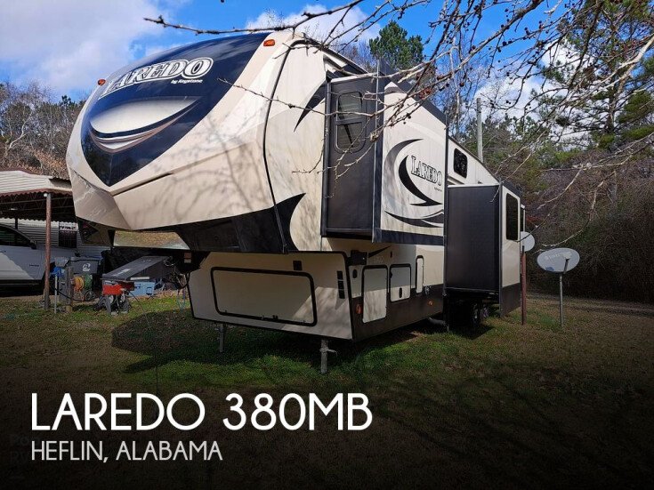 Thumbnail Photo undefined for 2018 Keystone Laredo